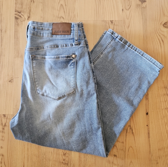 Judy Blue Denim - Judy Blue Women's Wide Crop Jeans